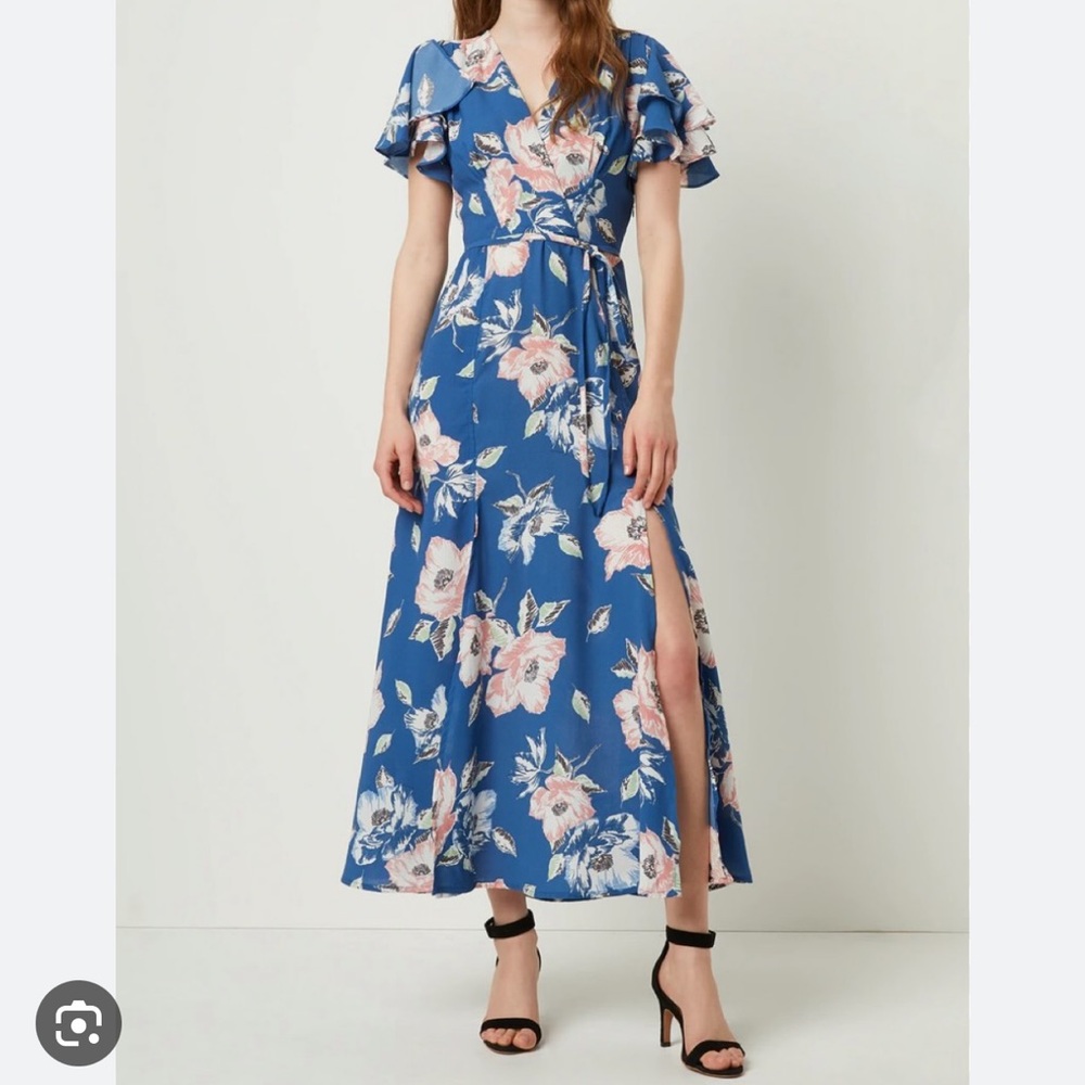 Gorgeous dress!